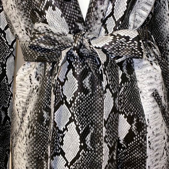 I.AM.GIA - Picture 2 of 5